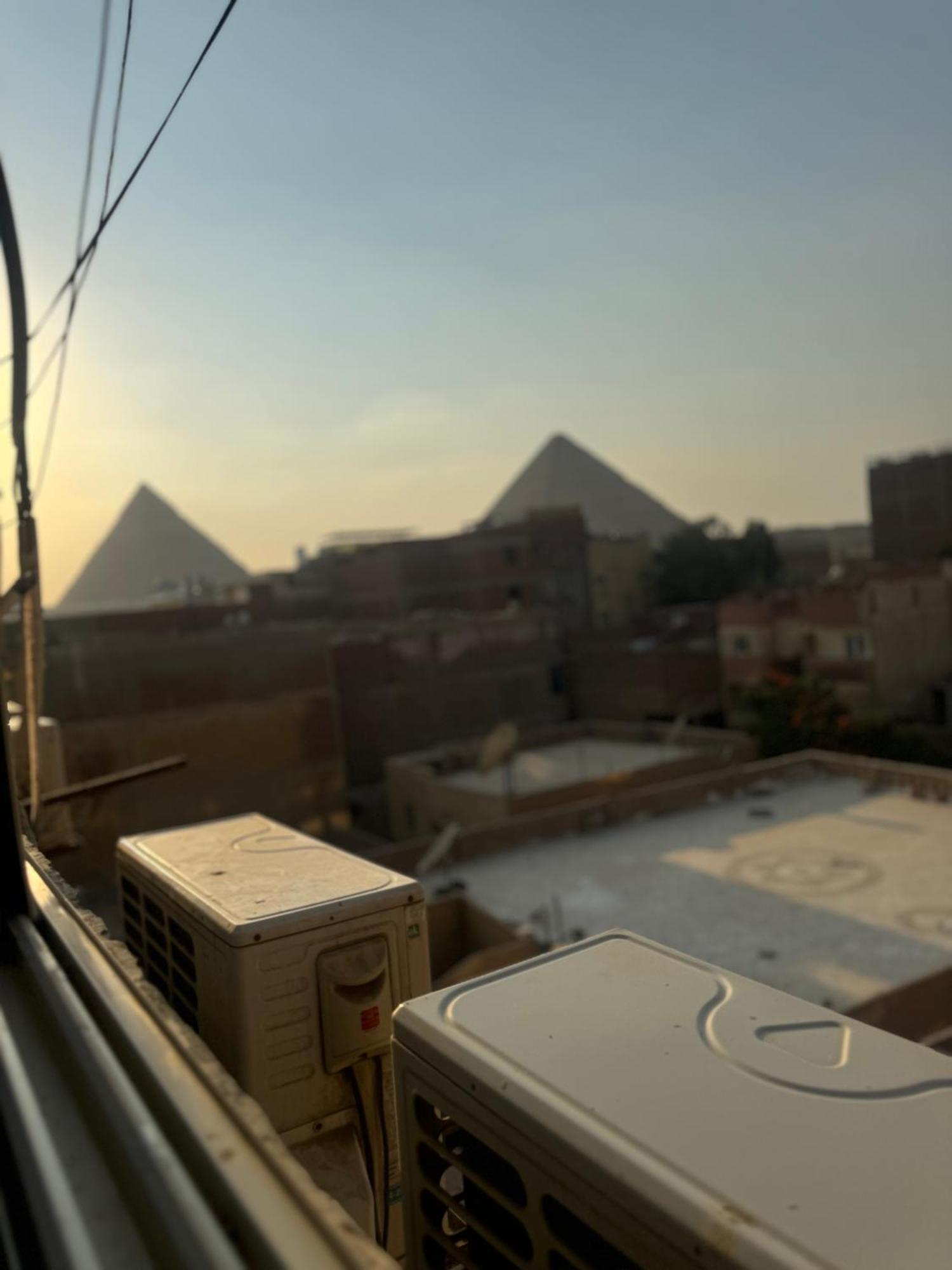 Pyramids And Sphinx Hotel Kafrat al Jabal Exterior photo